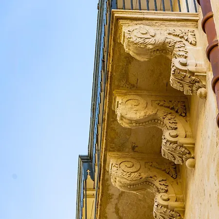 Traditional Maltese Styled 2br With Large Maltese Balcony & Internal Yard - Located In The Heart Of - Maltese Capital Apartment